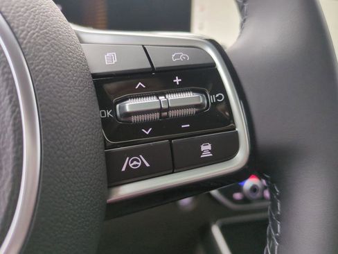 New 2026 Kia Carnival LXS image 22