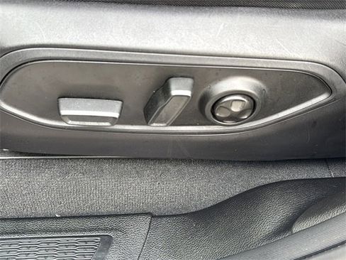 Certified 2025 Jeep Grand Cherokee Laredo X w/ Luxury Tech Group I image 20