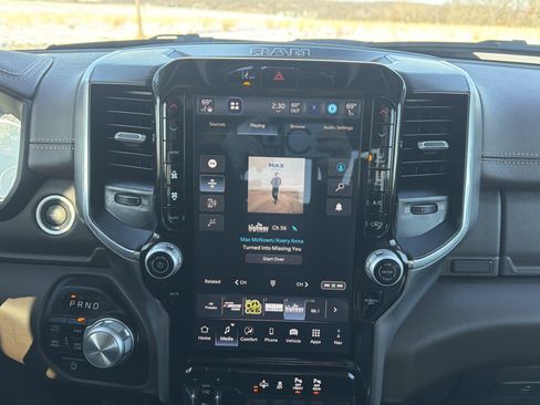 Used 2025 RAM 1500 Laramie image 13