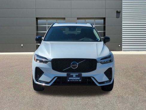 New 2026 Volvo XC60 B5 Plus w/ Climate Package image 2