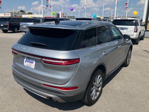 Used 2021 Lincoln Corsair Standard AWD w/ Premium Package image 7