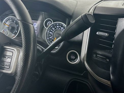 Used 2020 RAM 3500 Tradesman w/ Chrome Appearance Group image 16