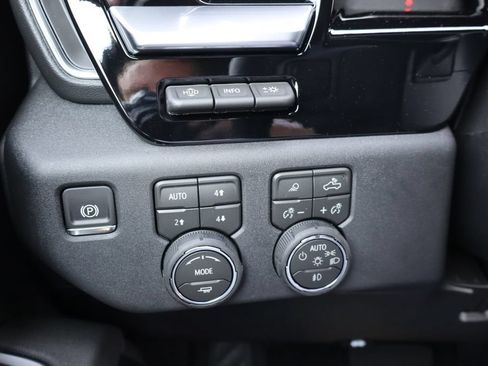 New 2026 Chevrolet Silverado 3500 High Country w/ Technology Package AWD/4WD image 9