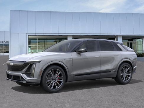 New 2026 Cadillac Lyriq V image 2
