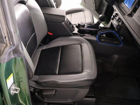 Used 2022 Ford Bronco Black Diamond image 14