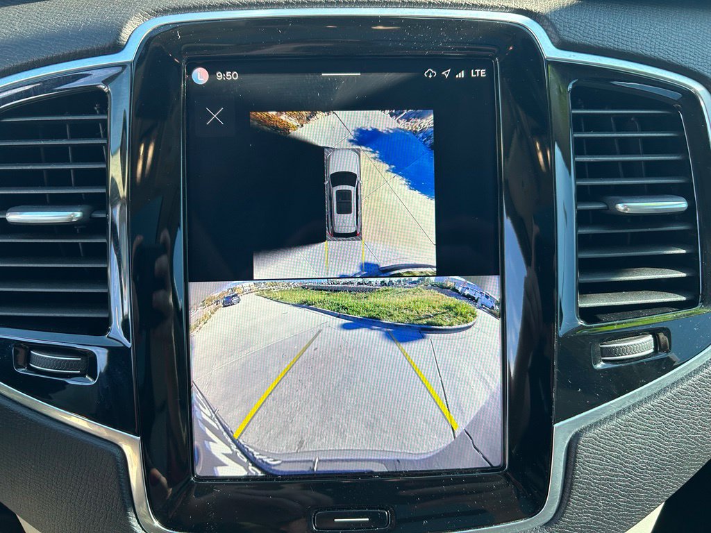 Used 2024 Volvo XC90 B6 Plus AWD/4WD image 16