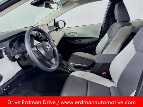 Certified 2025 Toyota Corolla LE image 6