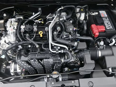 Used 2025 Nissan Altima 2.5 S FWD image 24