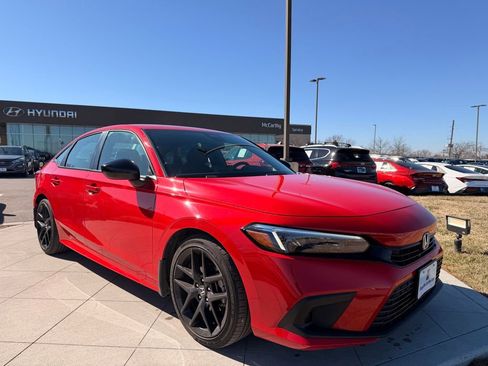 Used 2023 Honda Civic Sport image 7