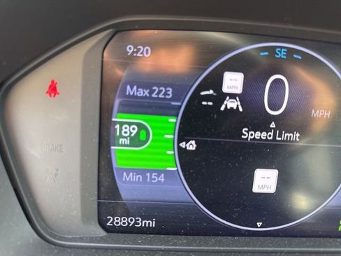 Used 2022 Chevrolet Bolt EUV Premier w/ Sun & Sound Package image 10