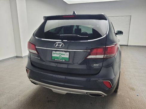 Used 2018 Hyundai Santa Fe SE w/ Cargo Package image 7