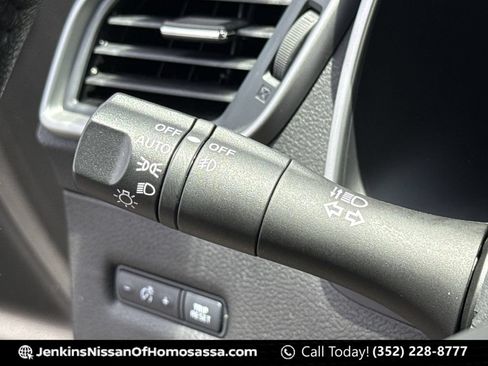 Certified 2023 Nissan Murano SV w/ SV Midnight Edition Package FWD image 36