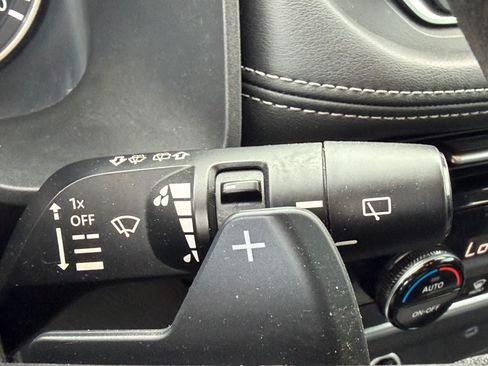 Certified 2022 Nissan Rogue SV FWD image 21
