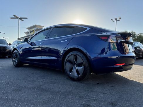 Used 2018 Tesla Model 3 Long Range RWD image 5