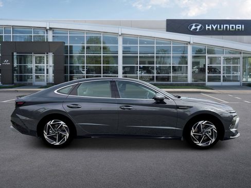 New 2026 Hyundai Sonata SEL image 9