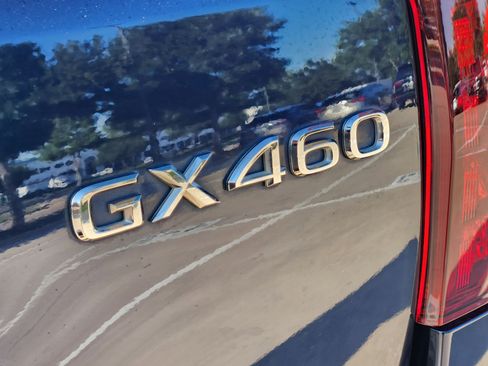 Used 2019 Lexus GX 460 Luxury AWD/4WD image 13