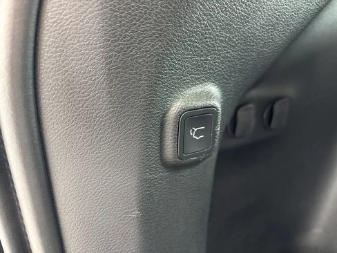 Used 2022 Jeep Cherokee Latitude Lux w/ Sun & Sound Group AWD/4WD image 48