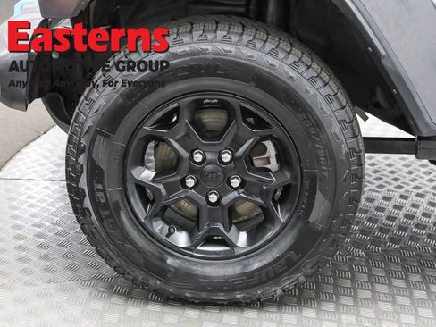 Used 2023 Jeep Wrangler Unlimited w/ Cold Weather Group image 35