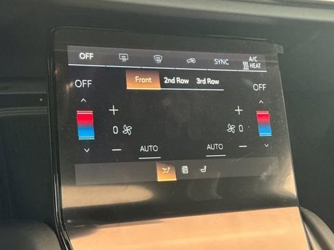 New 2026 Cadillac Vistiq Premium Luxury w/ LPO, Floor Liner Package AWD/4WD image 21