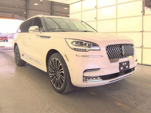 Used 2021 Lincoln Aviator Black Label w/ Dynamic Handling Package AWD/4WD image 13