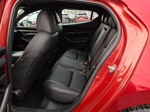 Used 2024 MAZDA MAZDA3 s FWD image 10