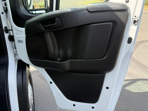 Used 2023 RAM ProMaster 2500 FWD image 22