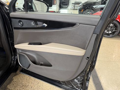 Used 2021 Lincoln Nautilus Reserve image 35