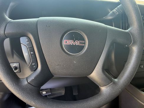 Used 2019 GMC Savana 2500 w/ Driver Convenience Package RWD image 22