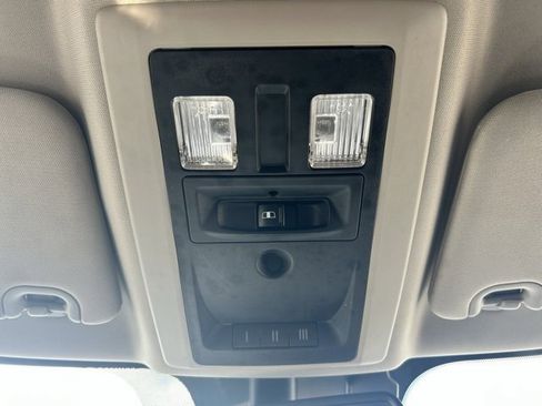 Used 2016 RAM 1500 Laramie w/ Convenience Group image 18