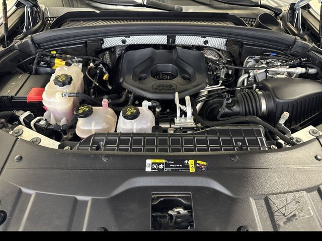 Used 2022 Jeep Grand Cherokee Overland w/ Advanced Protech Group III AWD/4WD image 33