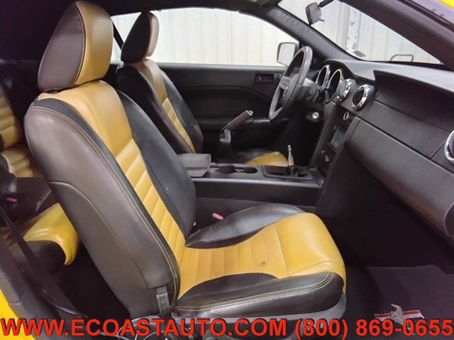 Used 2005 Ford Mustang GT Premium RWD image 14