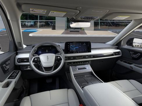 New 2026 Lincoln Aviator Premiere image 9