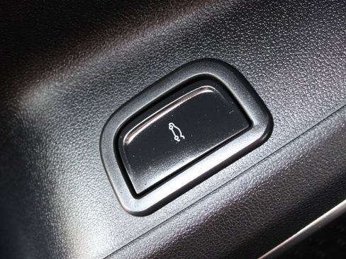 Used 2026 Buick Enclave Sport Touring AWD/4WD image 29