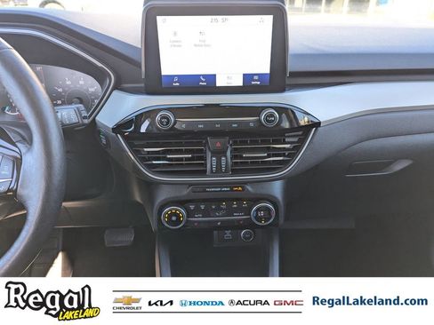 Used 2021 Ford Escape SE w/ Cold Weather Package image 12