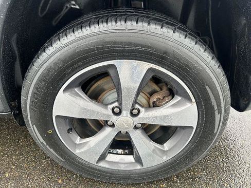 Used 2019 Jeep Cherokee Limited AWD/4WD image 14