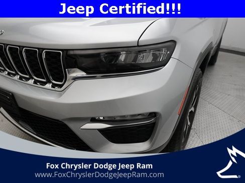 Used 2023 Jeep Grand Cherokee Limited image 23