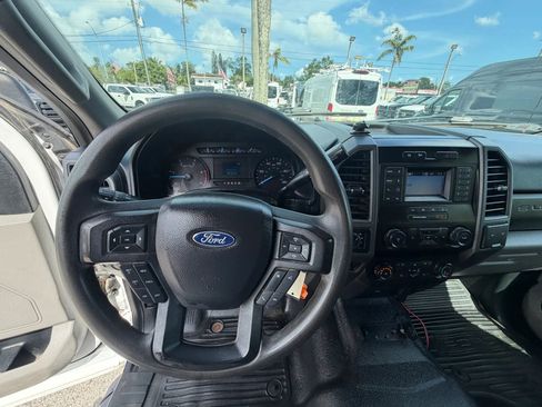Used 2020 Ford F550 4x4 Crew Cab Super Duty image 11