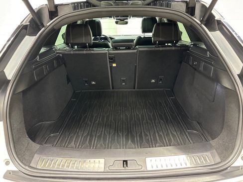 Used 2020 Land Rover Range Rover Velar R-Dynamic S image 42