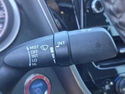 Used 2023 Toyota Camry XLE w/ Navigation Package FWD image 34