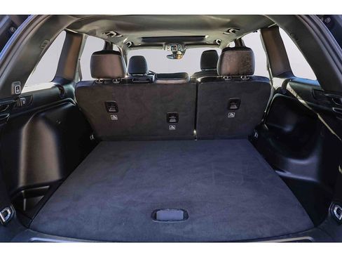 Used 2023 Jeep Grand Cherokee Altitude image 23