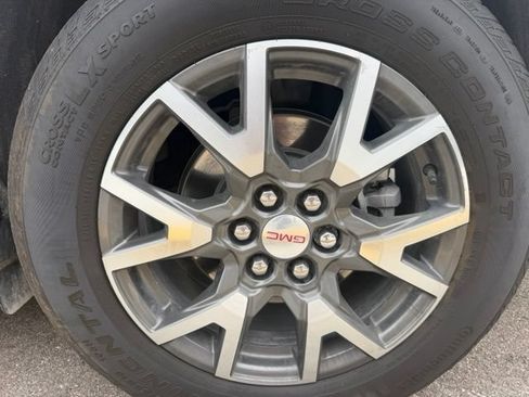 Used 2023 GMC Acadia SLE w/ Driver Convenience Package AWD/4WD image 11