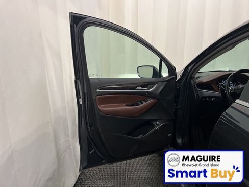 Used 2019 Buick Enclave Avenir image 17