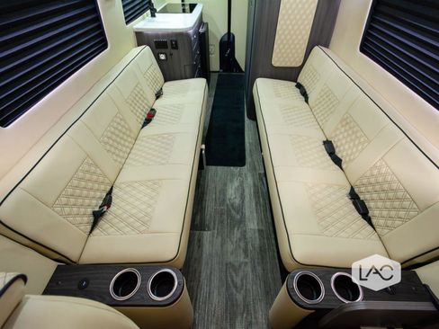 Used 2024 Mercedes-Benz Sprinter 3500 image 12