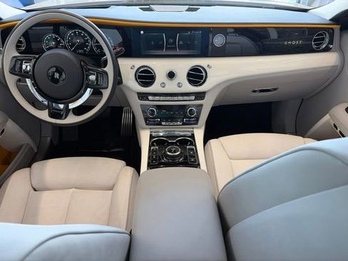 Used 2024 Rolls-Royce Ghost AWD/4WD image 13