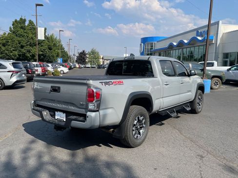 Used 2021 Toyota Tacoma TRD Off-Road w/ TRD Premium Off Road Package AWD/4WD image 5