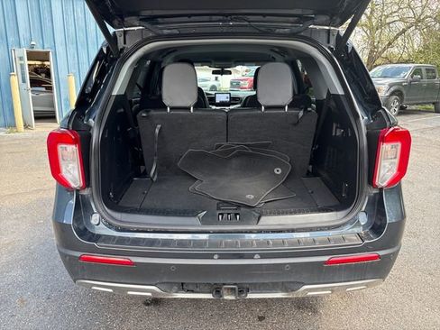 Used 2022 Ford Explorer XLT AWD/4WD image 26