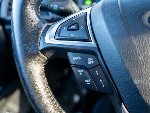 Used 2019 Ford Fusion Titanium image 28