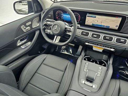 New 2026 Mercedes-Benz GLS 450 4MATIC image 31