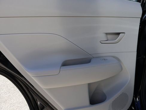 Used 2025 Hyundai Kona SEL image 16