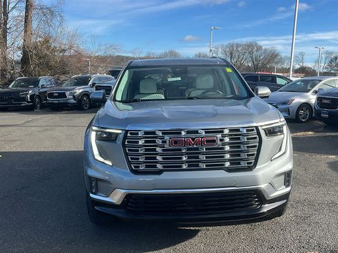 Used 2025 GMC Acadia Denali w/ Super Cruise Package image 2